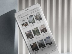 Boox Palma 2 Pro 配备彩色显示屏,支持 5G 双卡双待。(图片来源:博克斯)
