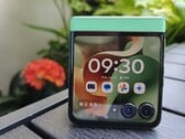 摩托罗拉 Razr 60