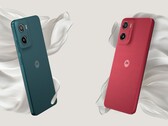 Moto G05 有梅子红和森林绿两种配色（图片来源：摩托罗拉）