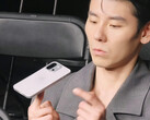另一份泄露的照片显示了 OnePlus 13T 经过重新设计的机身背面（图片来源：纵有西风起于微博）