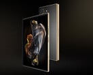 三星以往的 W 系列可折叠手机的设计比普通的Galaxy Z Fold 同胞兄弟更炫目，图为 W25。(图片来源：三星）