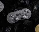 太空灰 SN30 Pro 限量版控制器由锌合金材料制成。(图片来源：8BitDo）