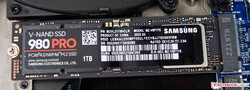 三星980 Pro (NVMe SSD)