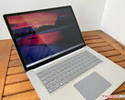 Surface Laptop 系列已经过了更新设计的时候，图为 Surface Laptop 5 15。(图片来源：Notebookcheck）