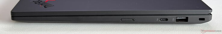 正确:Nano SIM卡插槽、USB-C 4.0(支持Thunderbolt 4,40 Gbps,DisplayPort 2.1,Power Delivery)、USB-A 3.2 Gen. 1(5 Gbps,始终在线)、Kensington Nano安全插槽