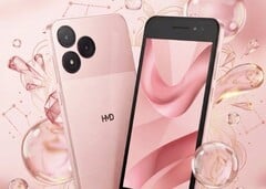 HMD Asha 305 Pro 凭借其宽大的屏幕边框,看起来像是一款复古智能手机。