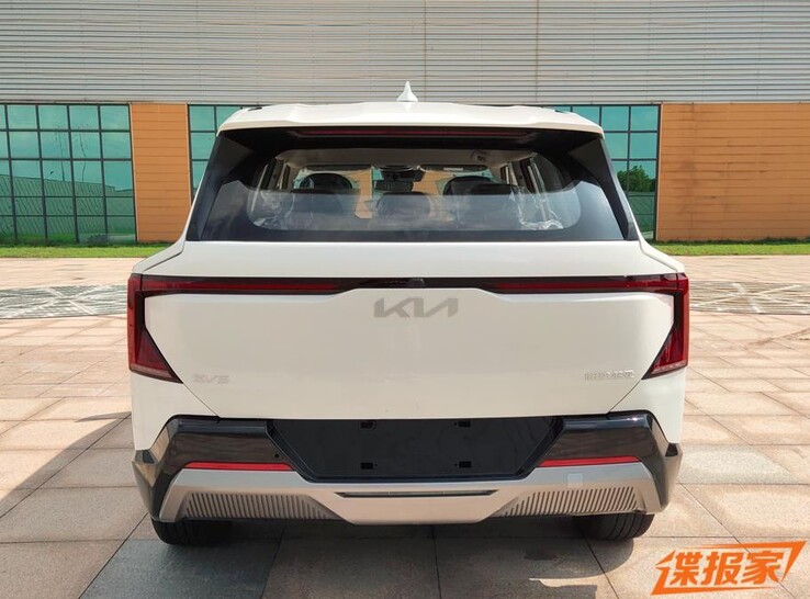 泄露的起亚 EV5 量产版图片。(图片来源：Autohome）