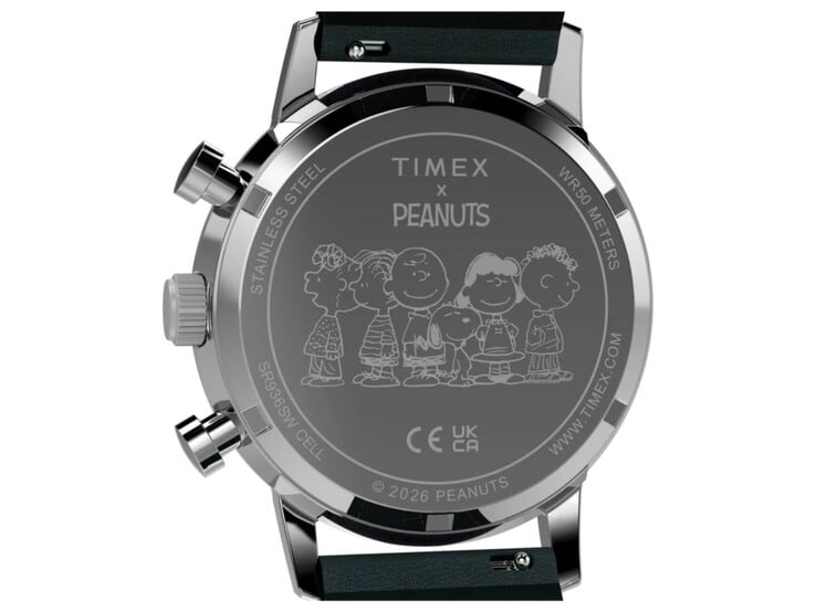 Timex《花生漫画》×马林计时码表的背面视图，展示了刻有《花生漫画》图案的表背