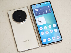 Magic V5 4.1~4.2 毫米的机身内搭载了 8 核骁龙 8 Elite 芯片组。(图片来源：fenibook）