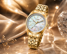 Citizen EM1232-59D 手表采用 30 毫米表壳
