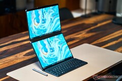 联想 Yoga Book 9i 在 2023 年登上了正反两方面的头条新闻，现在它的第九代继任者的首批图片被泄露了出来。