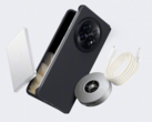 Oppo Find N5 的磁性充电生态系统包括 100W 双 Type-C 磁性数据线，以及之前发布的 50W AirVOOC 无线充电器和 5,000mAh 磁性电源。(图片来源：微博）