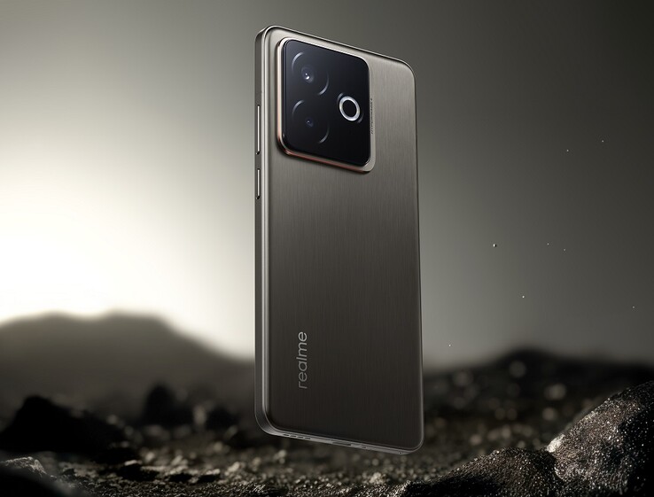 Realme GT7 Pro 赛车版，星轨钛色（图片来源：Realme 账号，微博）