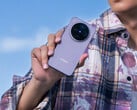 该手机的最高配置售价低至 1019 美元。图：X300 的宣传图。(图片来源：vivo）