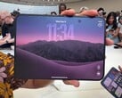 经过多年的等待，苹果首款折叠屏手机 iPhone Duo 终于面世。