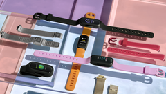Fitbit Inspire 3采用黑色设计，有多种彩色表带可供选择。(图片来源：Fitbit)