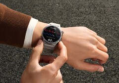 Oppo Watch X3 采用坚固的钛金属表壳。