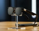 Project Aura 将于 2026 年底前上市。图:Android XR 眼镜的侧面宣传图片。