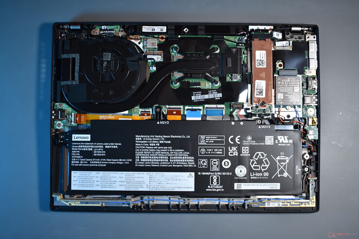 联想 ThinkPad T14 第 4 代：内饰