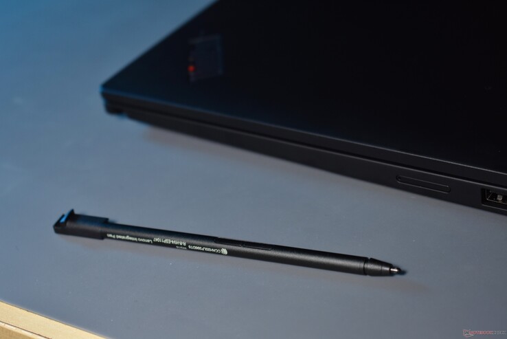 联想 ThinkPad X13 Yoga G4：数字转换笔