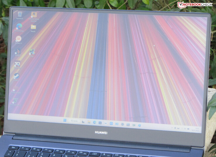 户外的MateBook