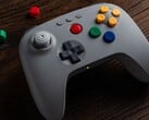 经典灰 8bitDo 64 蓝牙控制器的价格高于其他颜色。(图片来源:8BitDo)