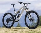 Canyon Spectral:ON CF 9 相当轻巧,并能提供强劲的牵引力