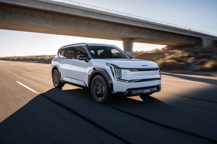2026 年起亚 EV9 夜幕版。(图片来源：起亚）