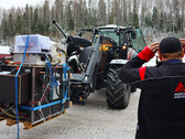采用爱科动力柴油发动机的 Valtra T235D 拖拉机用于测试 VTT 的新型电子燃料。(图片来源：爱科动力）