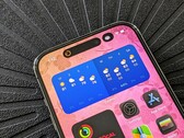 显示屏下的 Face ID 可能会使永久性的动态岛切口变得多余。(图片来源：Christine Tomero-Chan/Digital Trends）