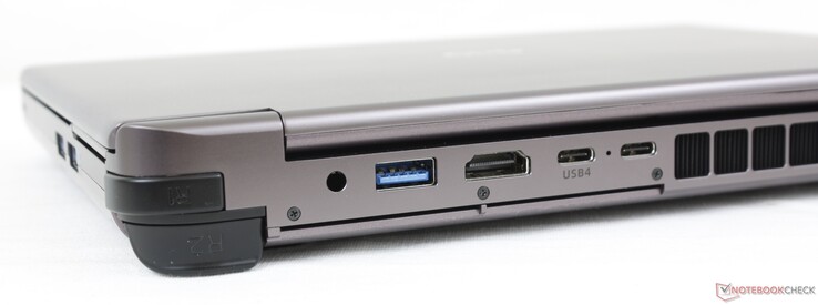 后部。USB-A 3.2 Gen. 2, HDMI 2.1, USB-C 4 w/ DisplayPort + Power Delivery, USB-C w/ Thunderbolt 4 + DisplayPort + Power Delivery