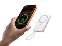 Ugreen 的 MagFlow Air Qi2 超薄磁性移动电源