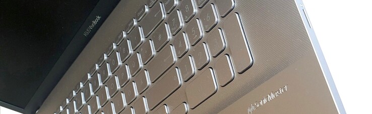 华硕VivoBook 17 F712JA