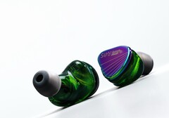 Moondrop Rays 耳机配备 USB-C，非常适合现代游戏智能手机（图片来源：Moondrop）