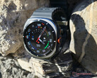 Galaxy Watch Ultra 2 与我们去年年底评测过的前代产品非常相似。(图片来源：Notebookcheck）