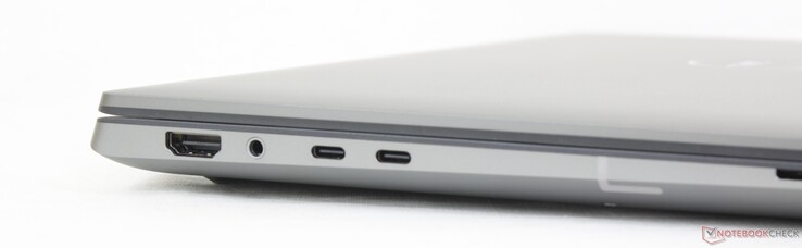 左：HDMI 2.0、3.5 毫米耳机、2 个 Thunderbolt 4 w/ DisplayPort + Power Delivery、智能卡读卡器（选配）