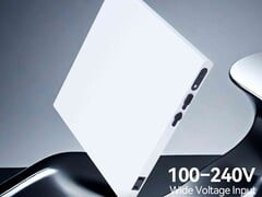 Nomad N1 是一款带交流插座的扁平固态电源箱（图片来源：Nomad）