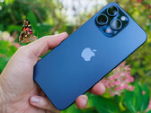 Apple iPhone 15 Pro Max 评测 - 最大智能手机的更强拍照能力和钛金属质感Apple