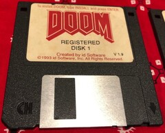 Doom 1.9 原始设置软盘（来源：Etsy UK）