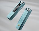 Fiio Snowsky Echo便携式高解析度音频MP3播放器有天蓝色款。