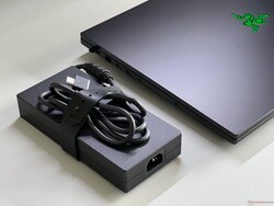 400 瓦 PSU