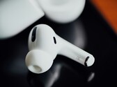 新一代Apple AirPods Pro 将有两个摄像头。