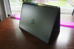 不错的游戏笔记本电脑，但价格昂贵：Aorus Elite 16