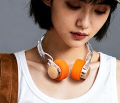 木质和彩色泡沫的结合赋予了 FiiO EH11 迷人的复古外观。(图片来源：FiiO）