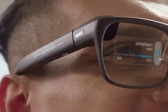 Oppo Air Glass 3 配备全彩投影显示屏（图片来源：Oppo）