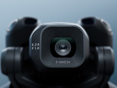 下一代大疆 Mini 无人机将采用 1 英寸 CMOS 摄像头传感器，光圈为 f/1.8，等效焦距为 24 毫米。(图片来源：大疆创新）