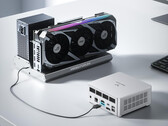 UM880 Plus 是 UM880 系列微型电脑的最新产品。(图片来源：Minisforum）