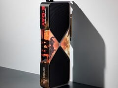 搭载《战争机器:E-Day》定制贴膜的RTX 5080。