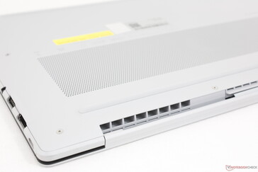 机箱后部的排气口