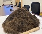 堆积如山的 100 万只蚊子（图片来源：利县蚊虫控制区；已裁剪）